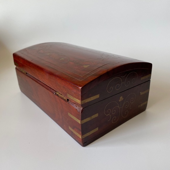 Vintage Jewelry Box Wood with Inlaid Brass Decor - Picture 10 of 10